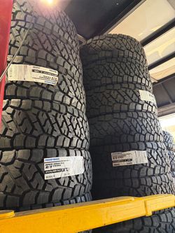 Brand new toyo tires rt trail on sale 37x12.50R17LT !!