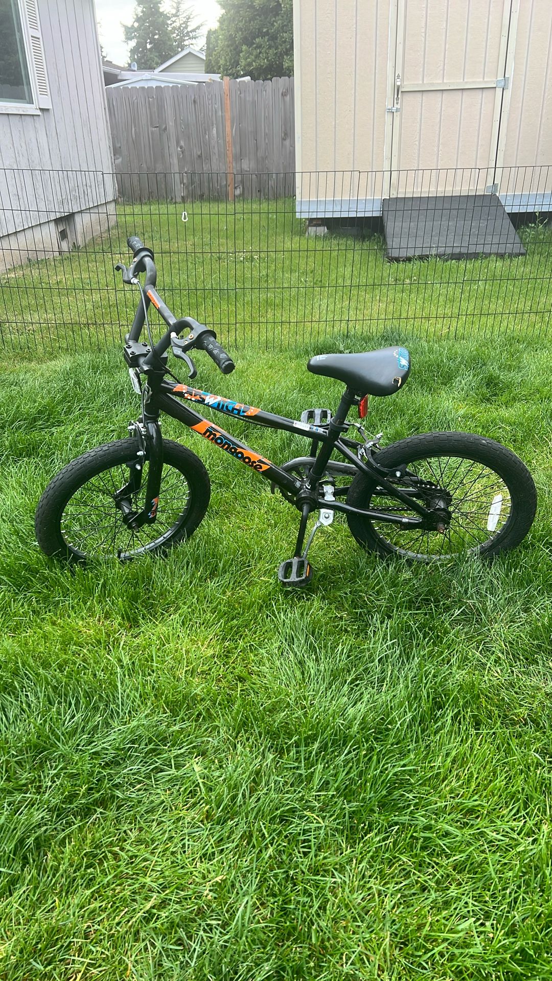 Mongoose Switch BMX