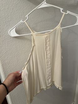 Kendal And Kylie White Top Size Medium 
