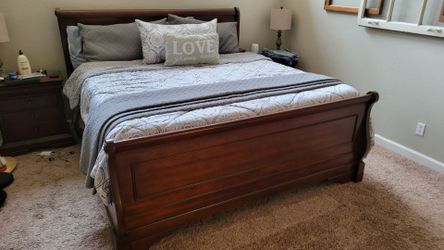 King size bedroom set