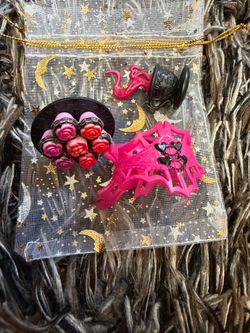 Monster high Draculara accessories