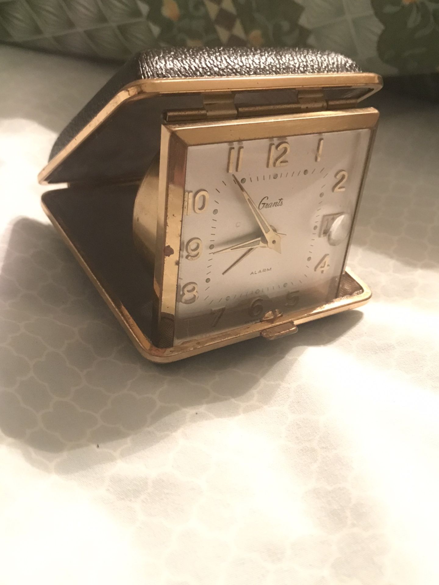 Vintage wind up alarm clock