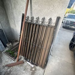 Metal Gate 