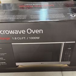 LG Microwave Oven . 1.8 CU. Smart Control. brand new In Box