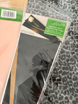 Floral wrapping paper and single stem sleeves