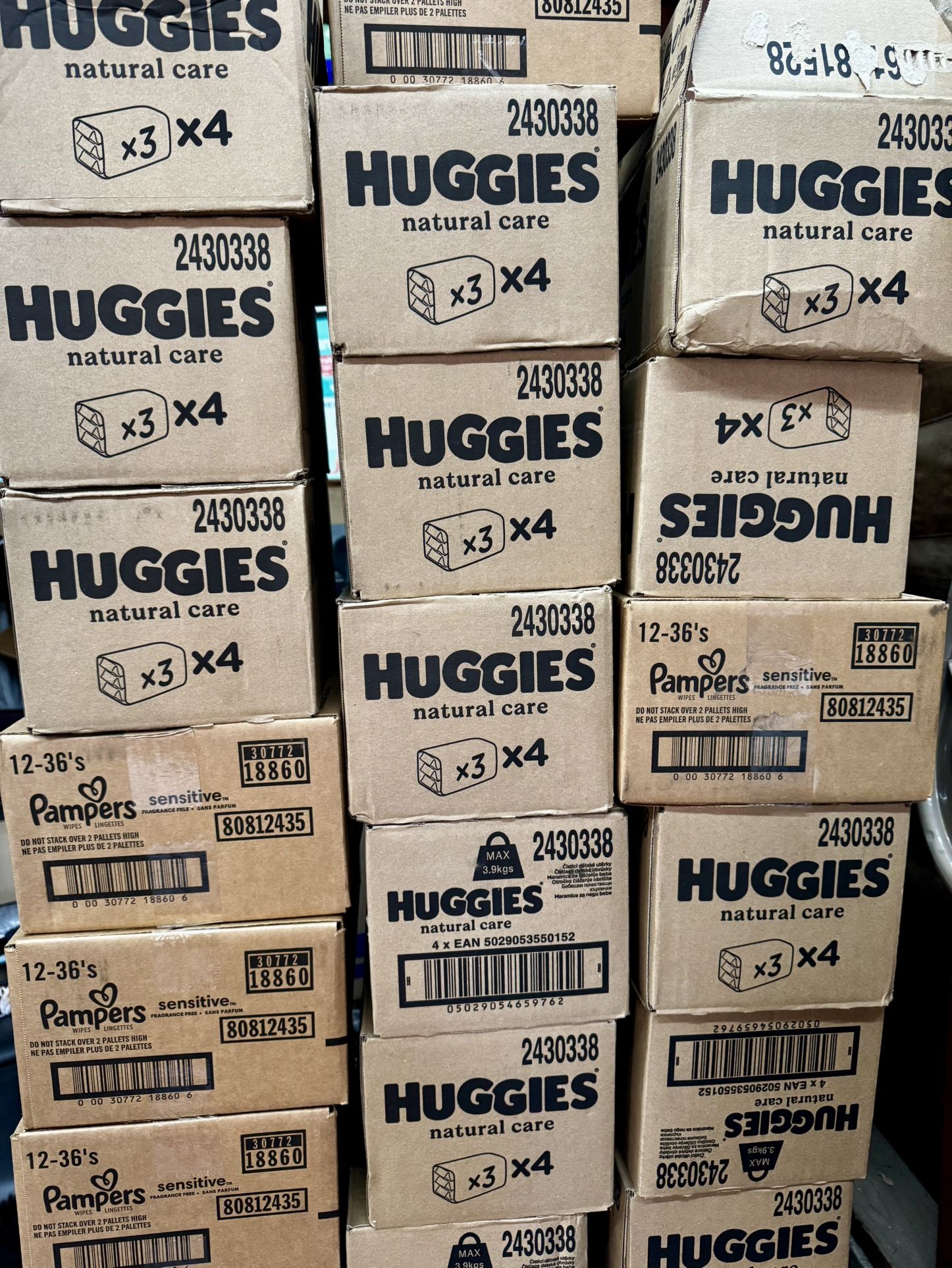 Huggies / Pampers Baby Wipes