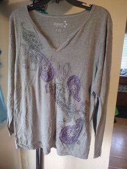 Hanes Gray w/Purple Paisley Long Sleeve Tee – XL