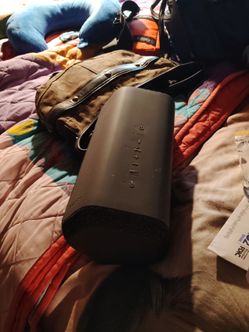 Sony Bluetooth speaker in good condition I want $40 obo no trades and no deliveries just pick up only