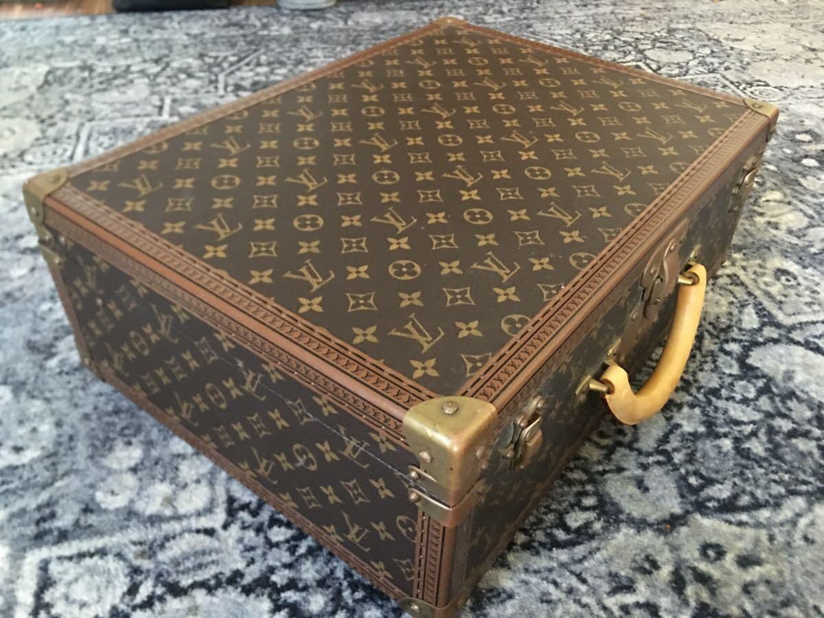 Vtg Louis Vuitton hard case trunk for Sale in Beverly Hills, CA - OfferUp