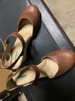 Size 8 1/2