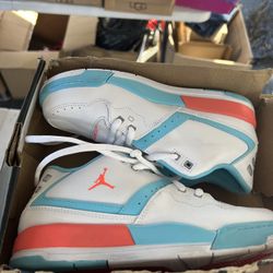 NEW JORDANS KIDS SIZE 3 ❌$35