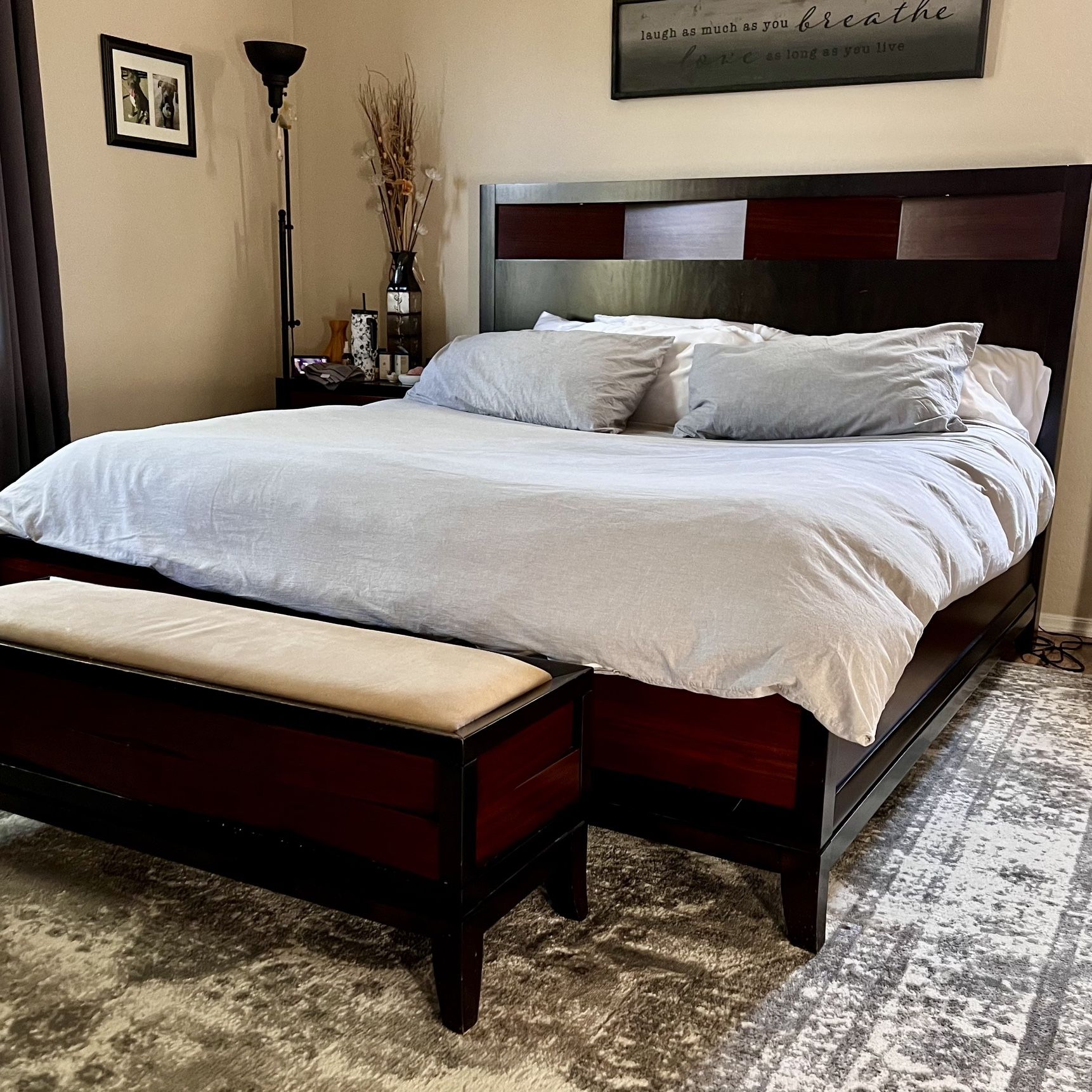 King Bed & Bedroom Set