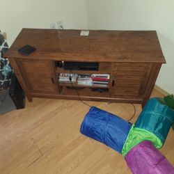 TV Stand..17.5 in width,,3 ft height 