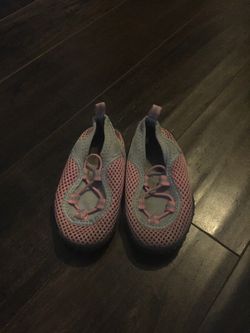 Water shoes