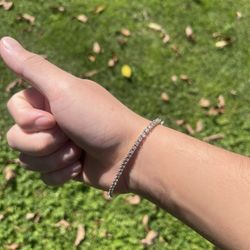 2 Ct genuine Diamond Bracelet