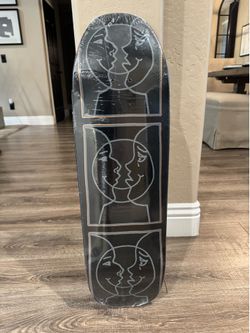 2022 Krooked Skate Shop Day Black Moon Smile Mark Gonz Gonzales skateboard deck