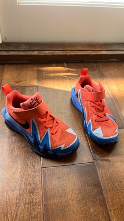 Nike boys basketball shoes