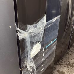 Samsung bespoke French Door refrigerator with smart hub