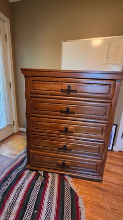 Dresser