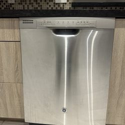GE 24” Dishwasher 