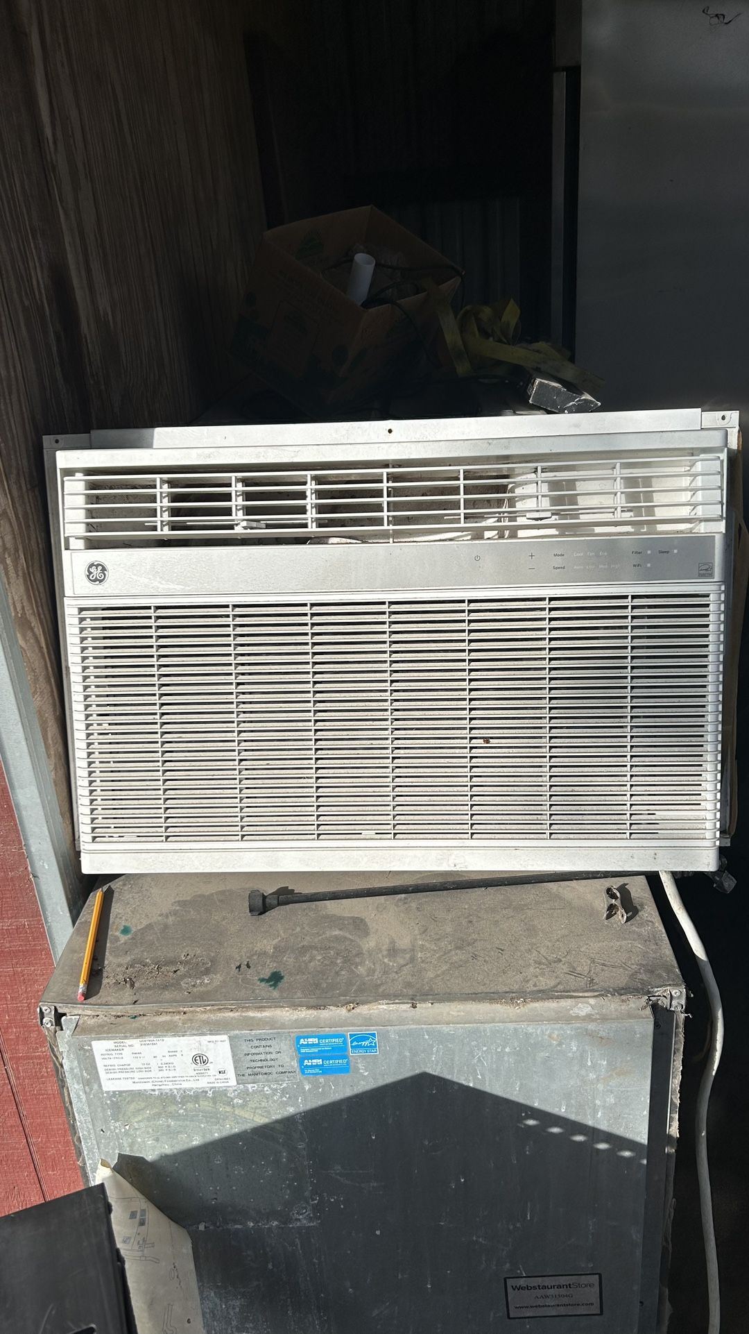 GE Smart Heat/cool Window Air Conditioner