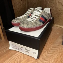 Gucci Shoes Size 8 