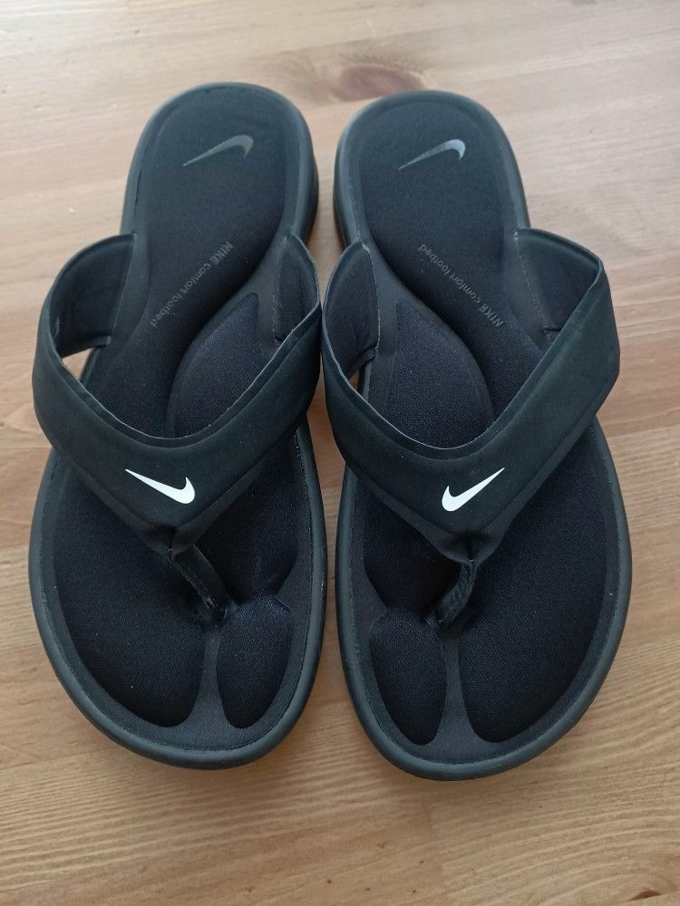 New Nike Sandals Women's Size 10
