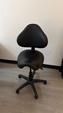 Saddle Adjustable Chair