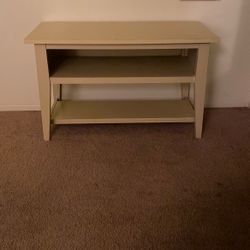 TV/Coffee/ Study Table. ( Pagie )