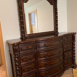 Queen size Bedrooms Set 