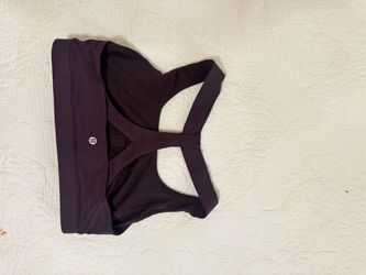 Lululemon sports bra