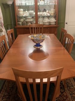 7-piece Solid Wood Extendable Dinning Set