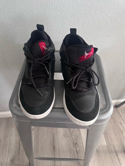 Air Jordan size 7Y