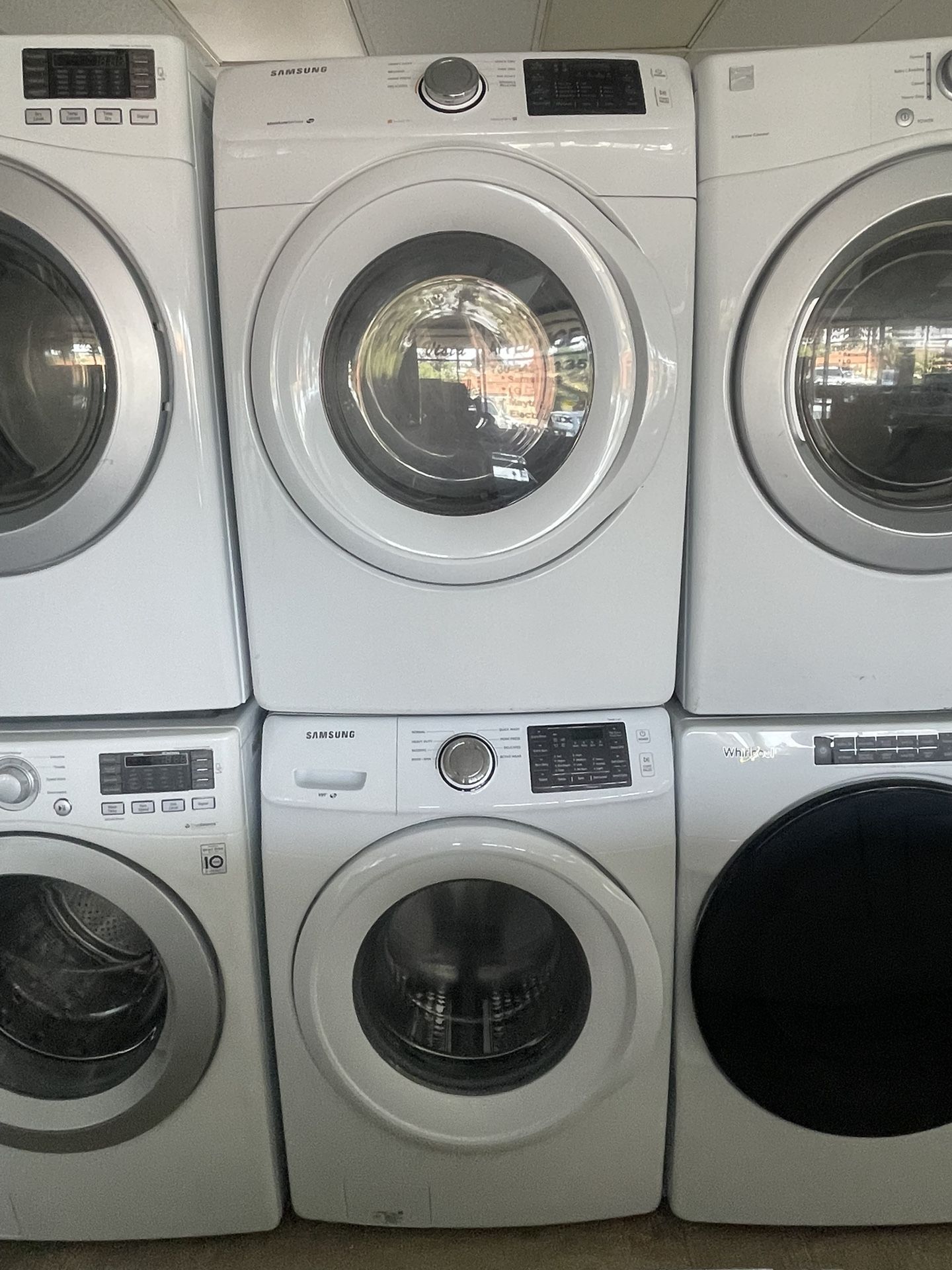 Samsung Gas Front Load Dryer And Washer Set In Excellent Condition
