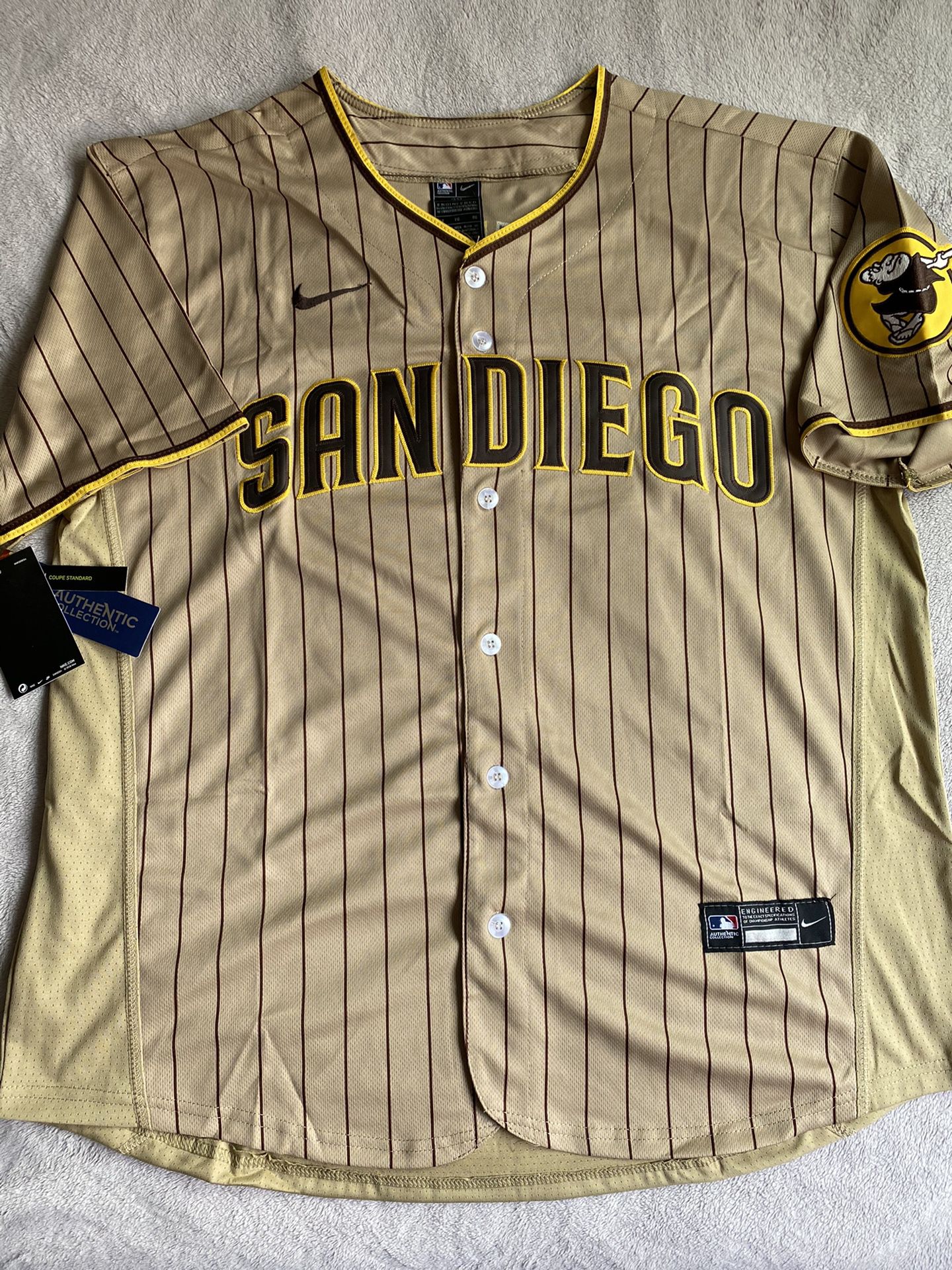 Nike San Diego Padres Fernando Tatis Jr. #23 MLB Jersey Mens Size Large for  Sale in Houston, TX - OfferUp