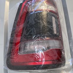 Dodge Ram 1500 Tail Light Assembly 2019-2022 Black Smoke LED Rear Lamps Blind Spot Module Can Be Installed Left Driver Side LH CH(contact info removed