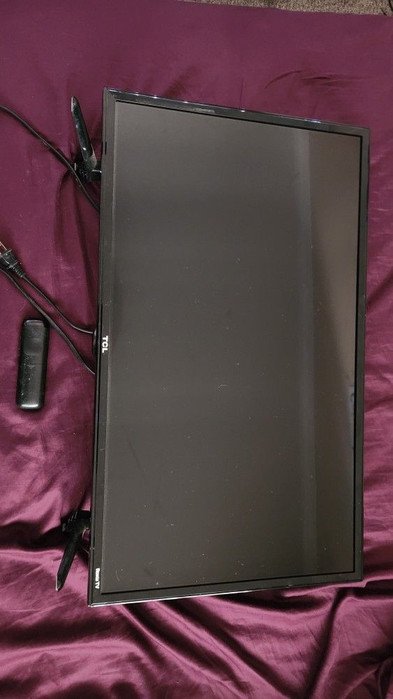 TCL 32” Roku Tv - 32S3750