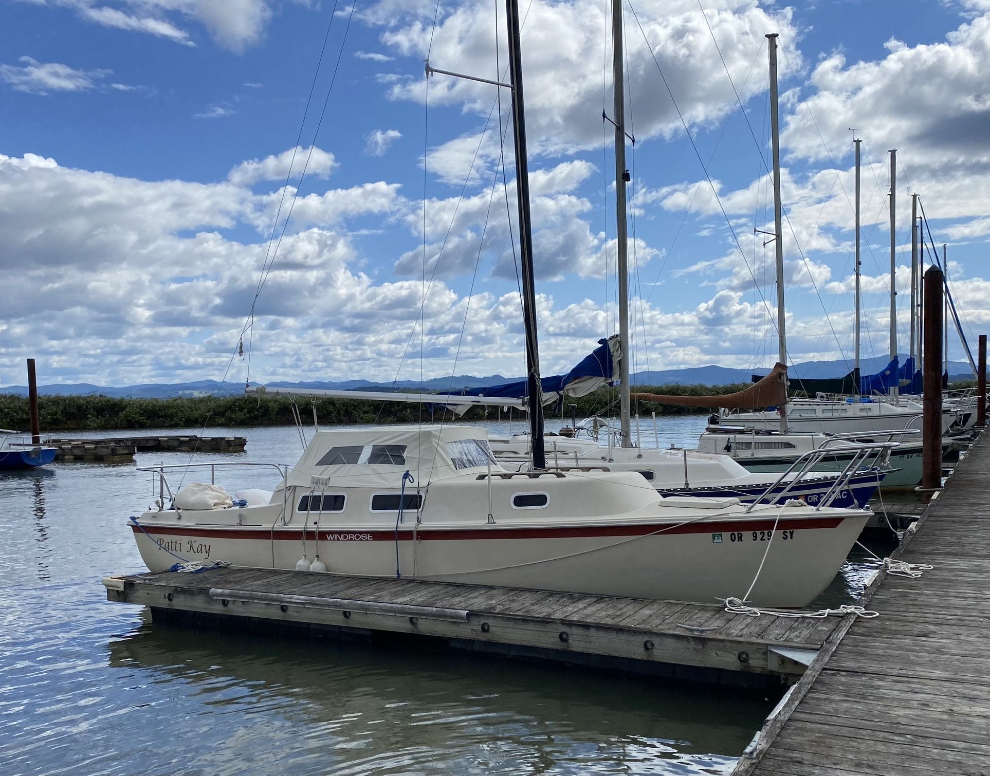 25 Ft Sailboat 