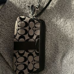 Coach Wallet/clutch