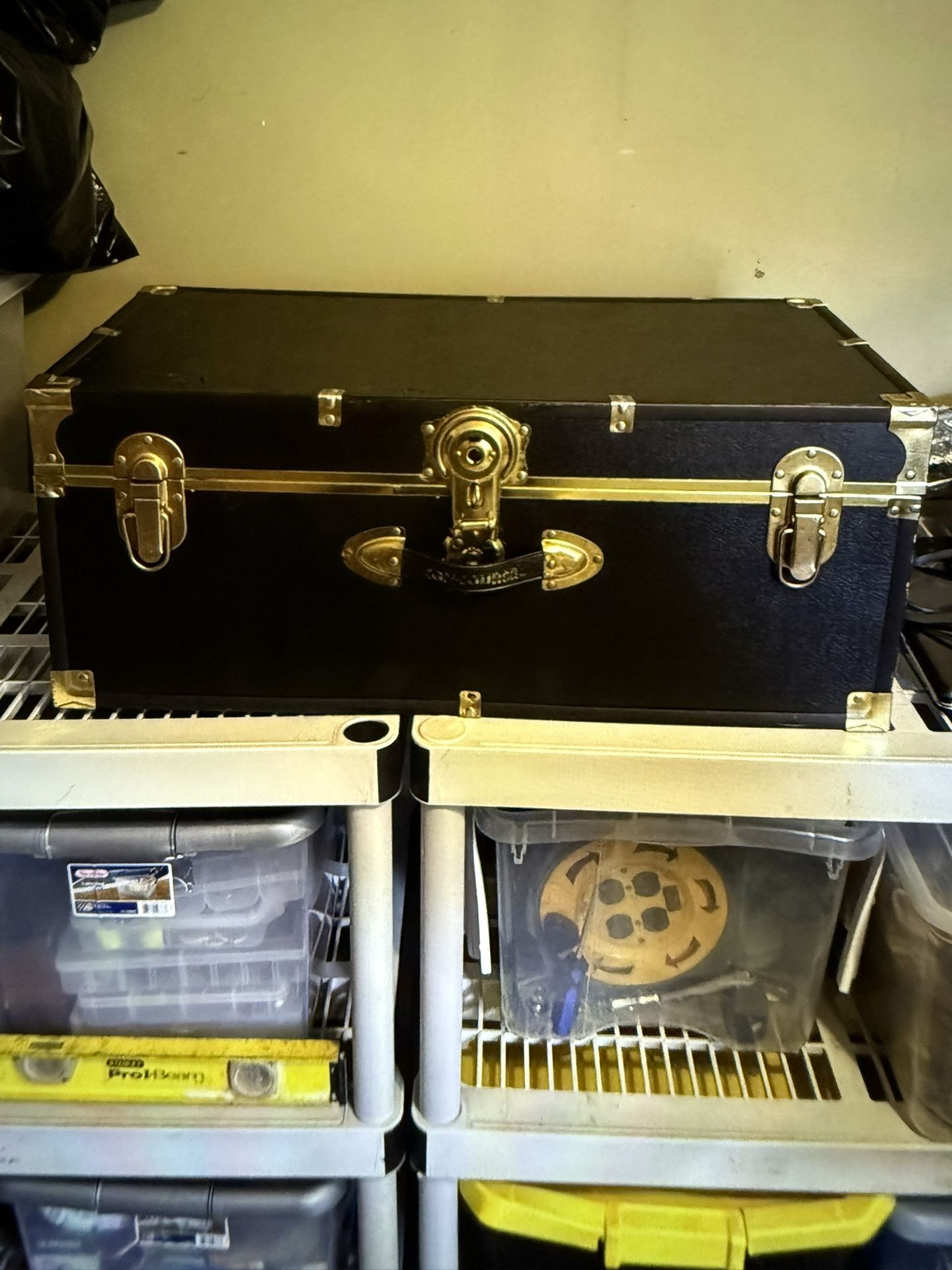 Trunk 30inch Vintage Concourse Travel Steamer Luggage Black Trunk Chest footlocker