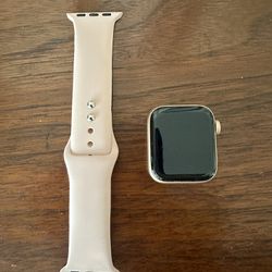 Apple Watch SE GPS + Cellular 