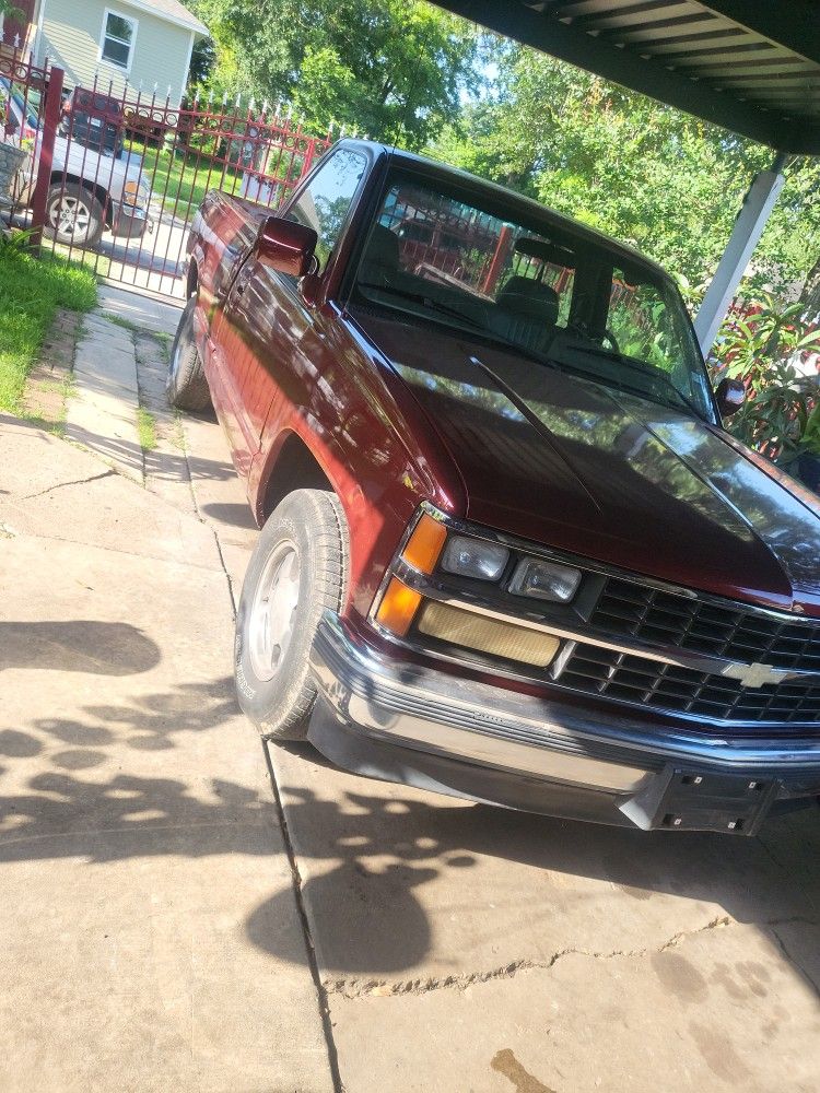 89 Chevy Silverado V8 5.7 Long Bed
