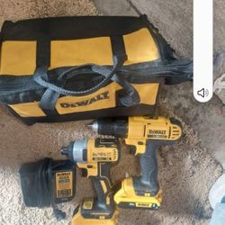 Dewalt Combo .impact  Drill   Regular. Drill  135.00