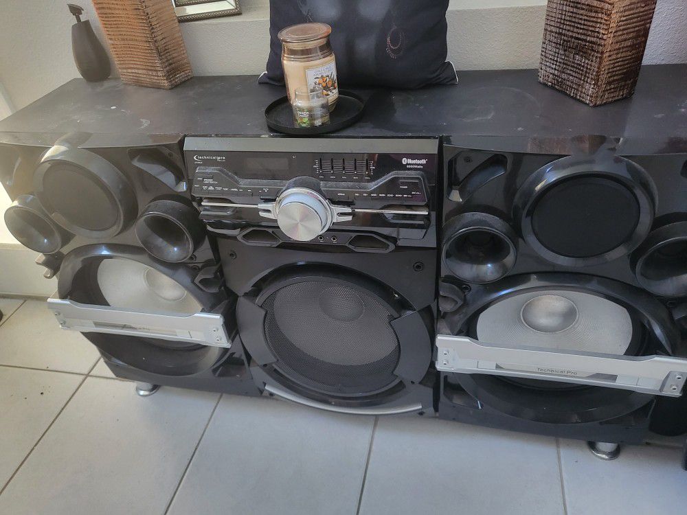 Xforce 6000 Watts Stereo System 