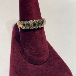 Beautiful 14kt Gold Ring
