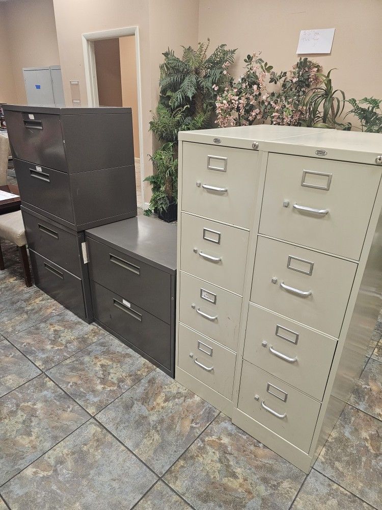 🗂️ Metal Filing Cabinets – $40 Each – Multiple Available