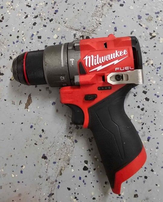 Milwaukee M12 Hammer Drill