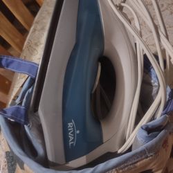 Iron like New With Bag Was $35.00 Reduced To $30