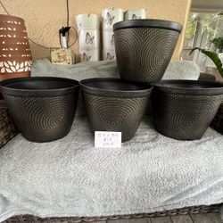 Beautiful, Plastic Flower Pots