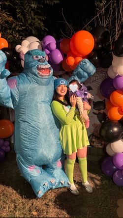 Women’s Mike wasowski costume!